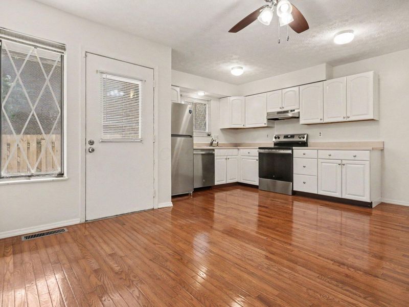 5361 Valley Lane E, Unit Z67, Columbus, OH 43231 Photo 13