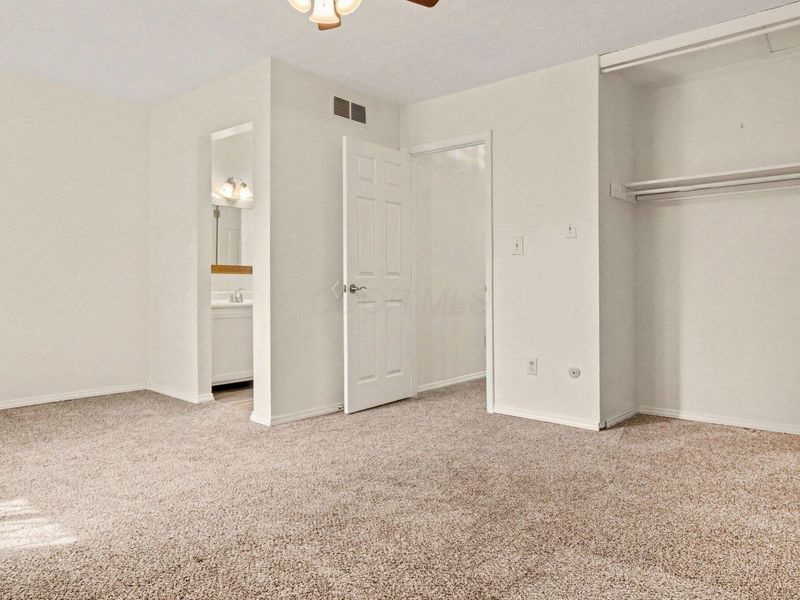 5361 Valley Lane E, Unit Z67, Columbus, OH 43231 Photo 19