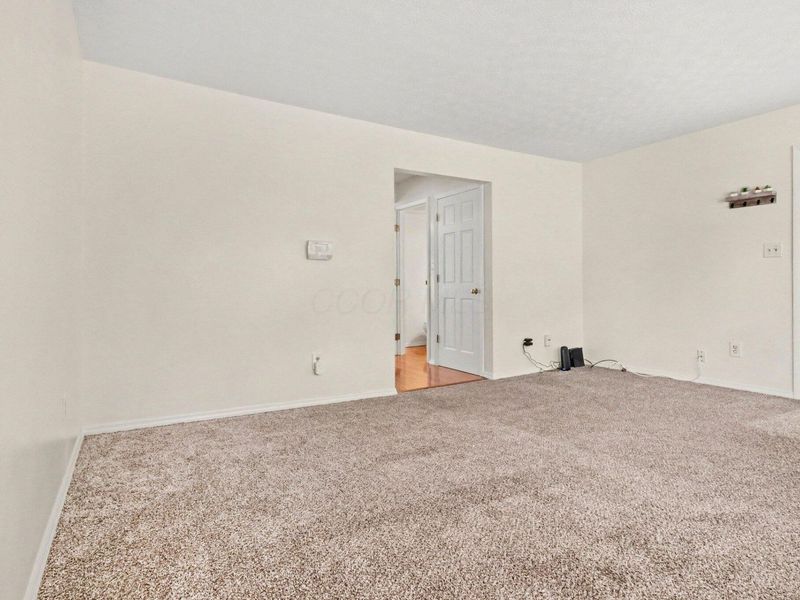 5361 Valley Lane E, Unit Z67, Columbus, OH 43231 Photo 7