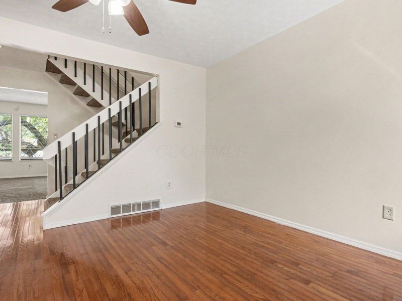 5361 Valley Lane E, Unit Z67, Columbus, OH 43231 Photo 9