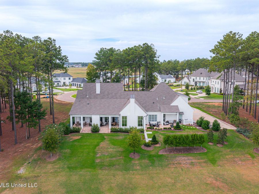 Property Image 100