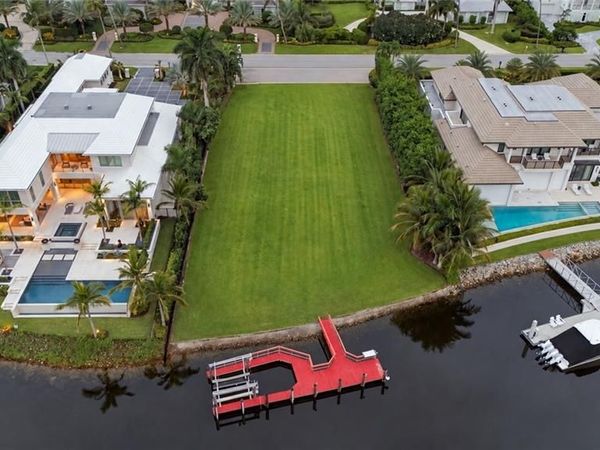 3191 GIN LN , NAPLES, FL 34102