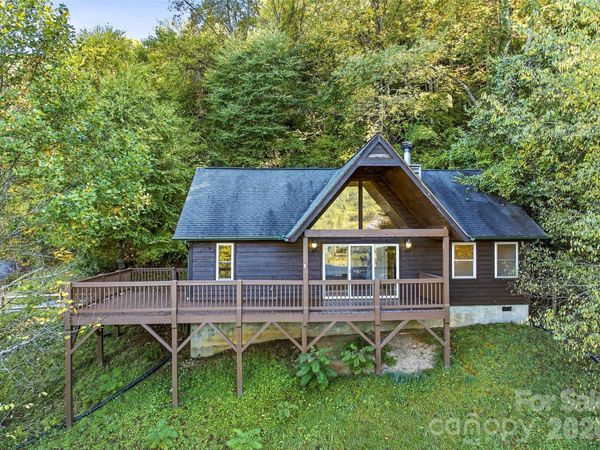 144 Appalachian Trail , Maggie Valley, NC 28751