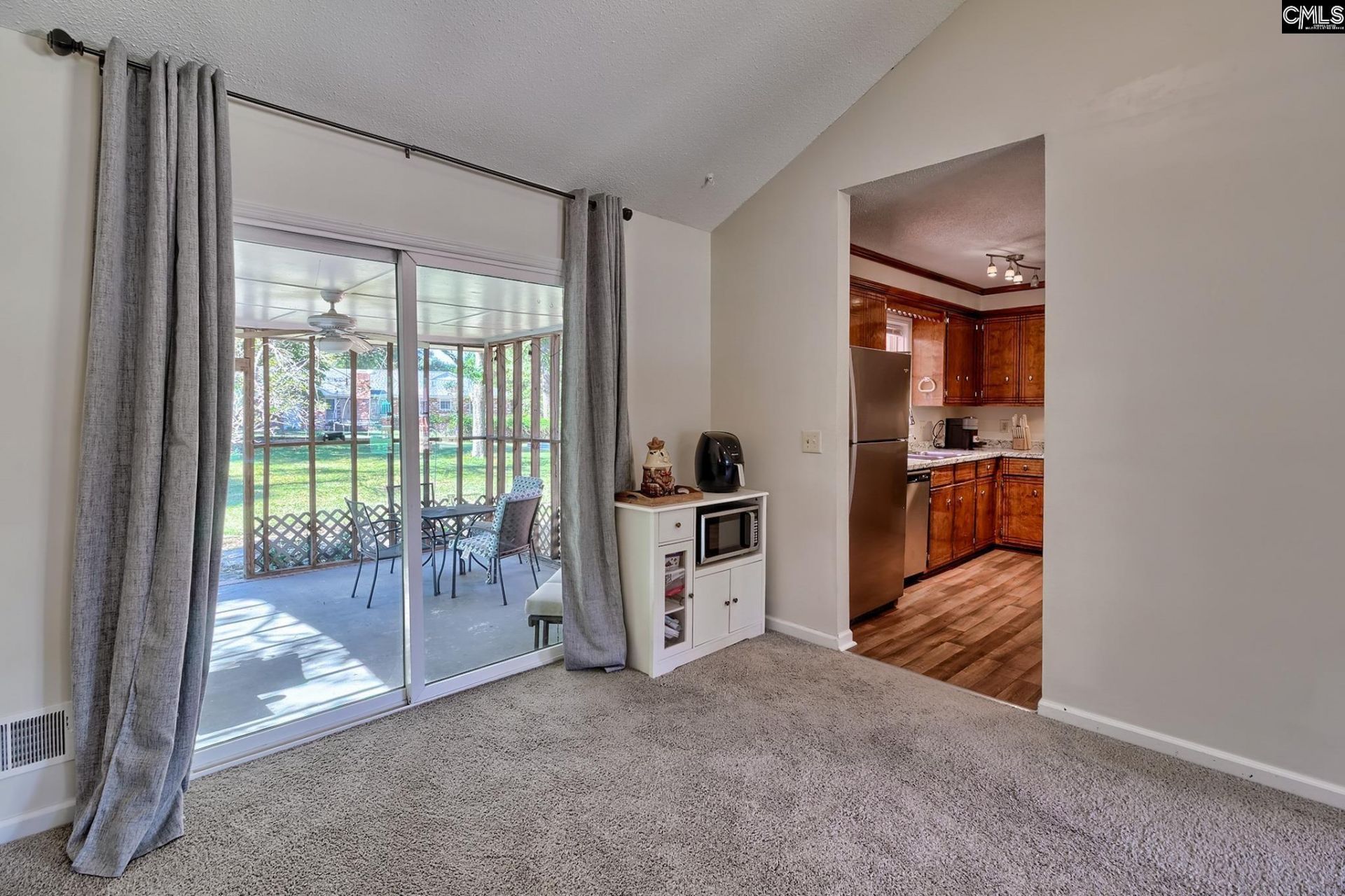 321 Sheridan Drive  Photo 10