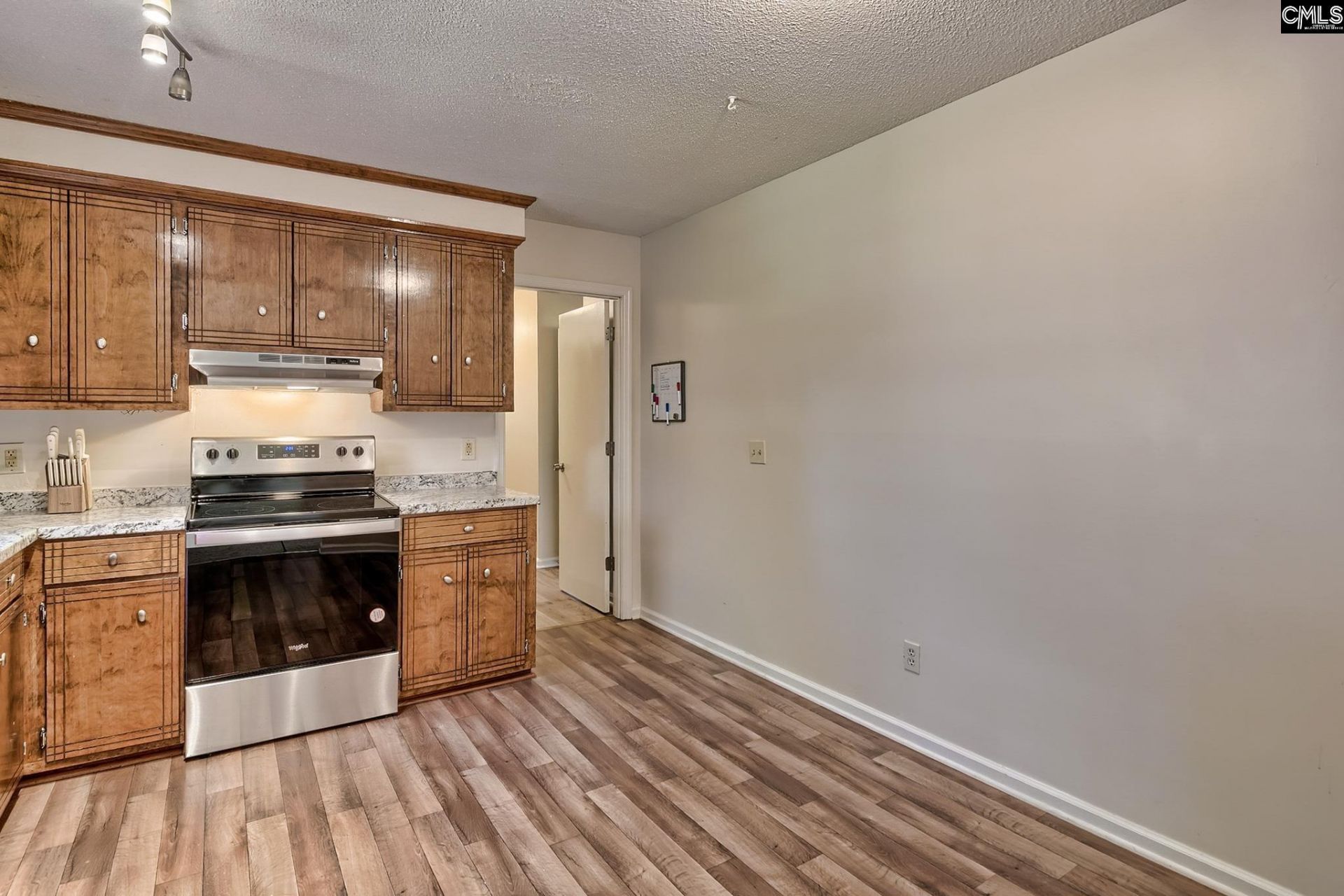 321 Sheridan Drive  Photo 13