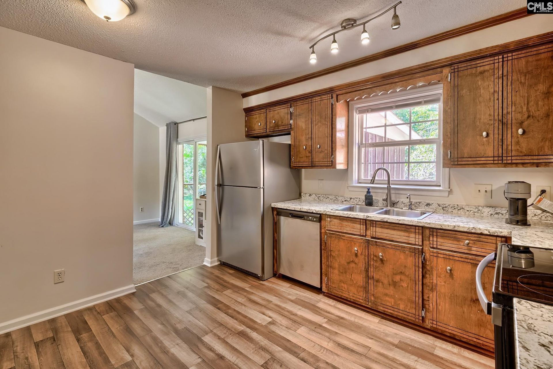 321 Sheridan Drive  Photo 15