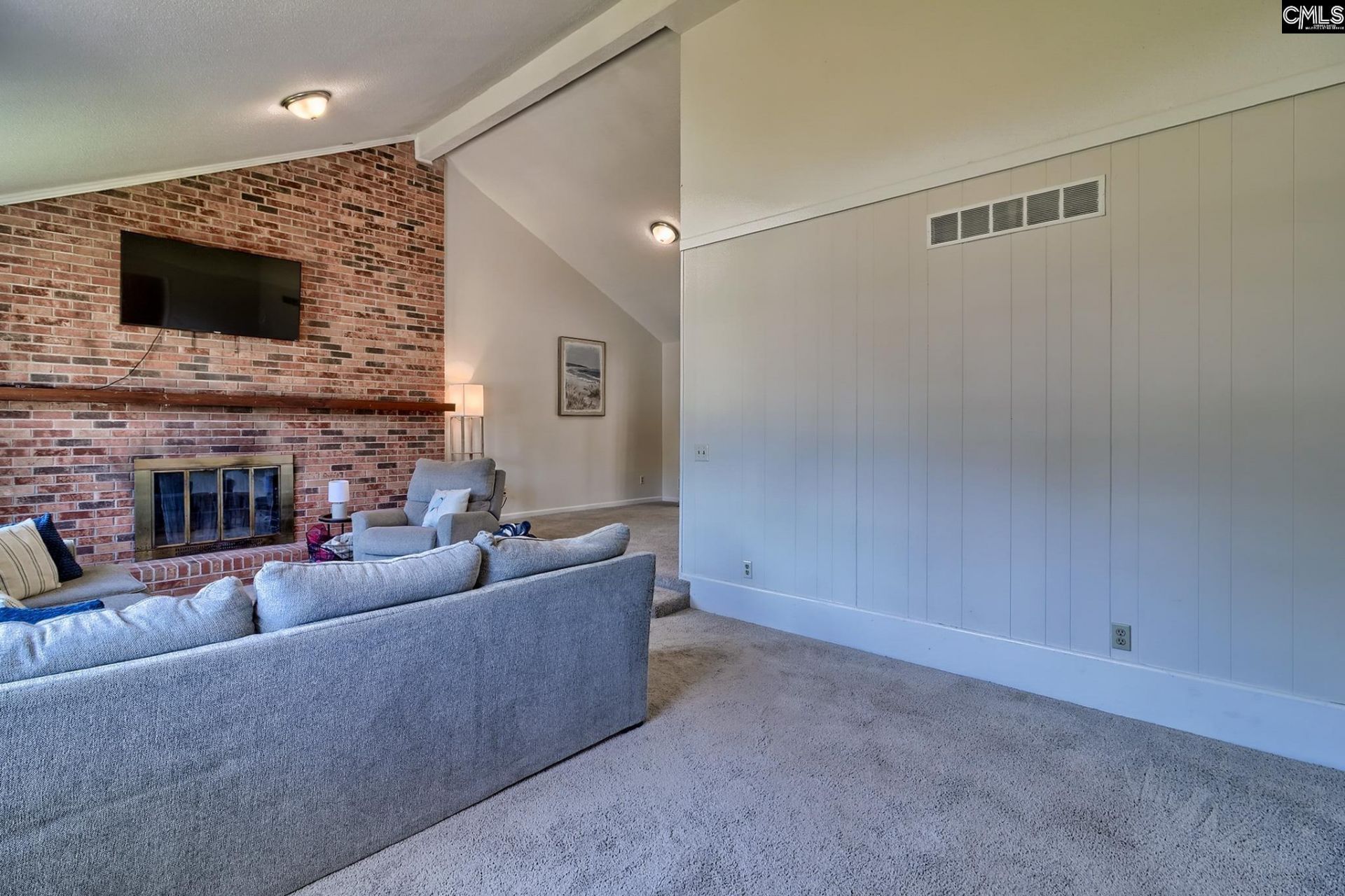 321 Sheridan Drive  Photo 7