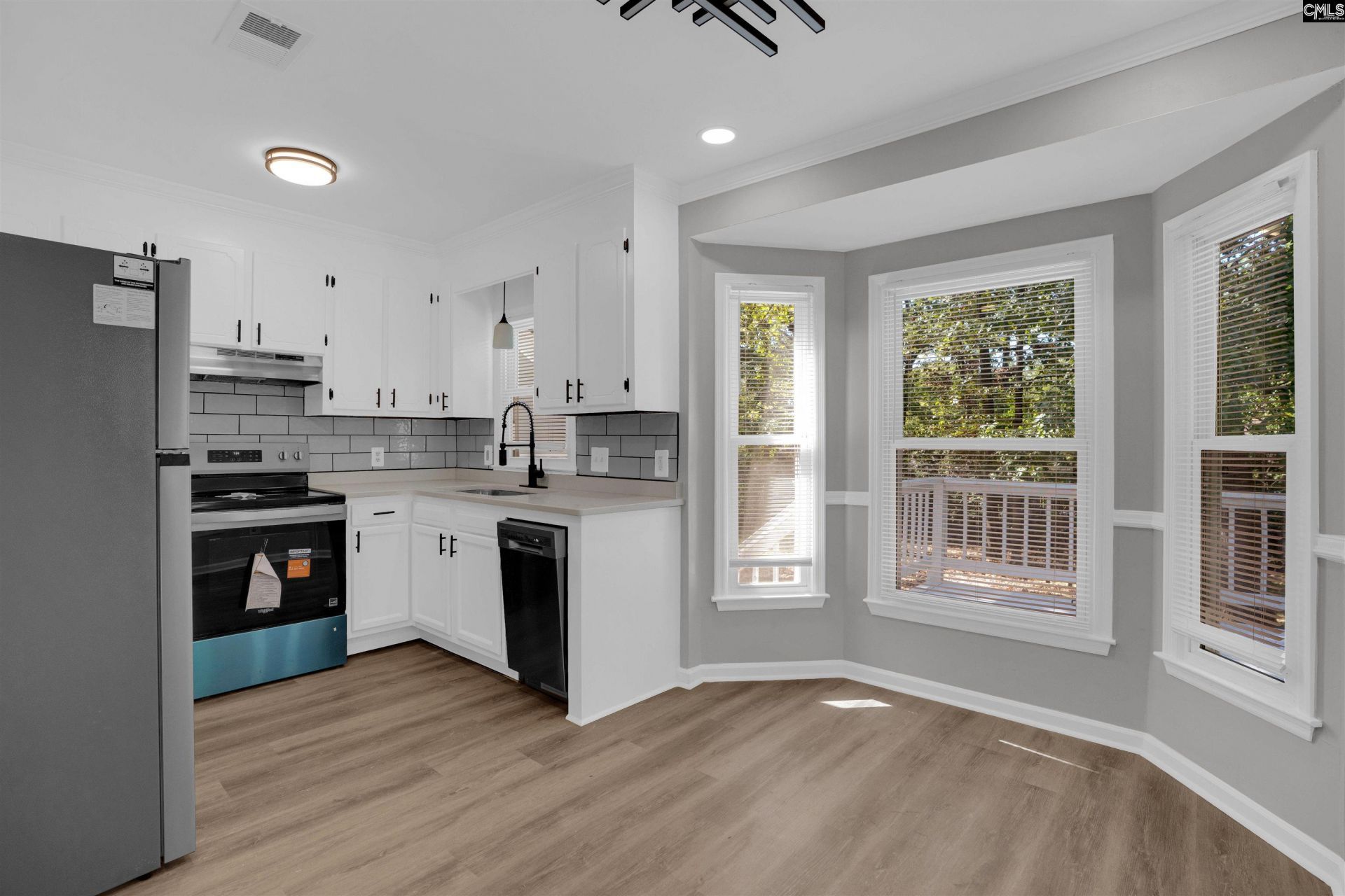 204 River Song Road Photo 11