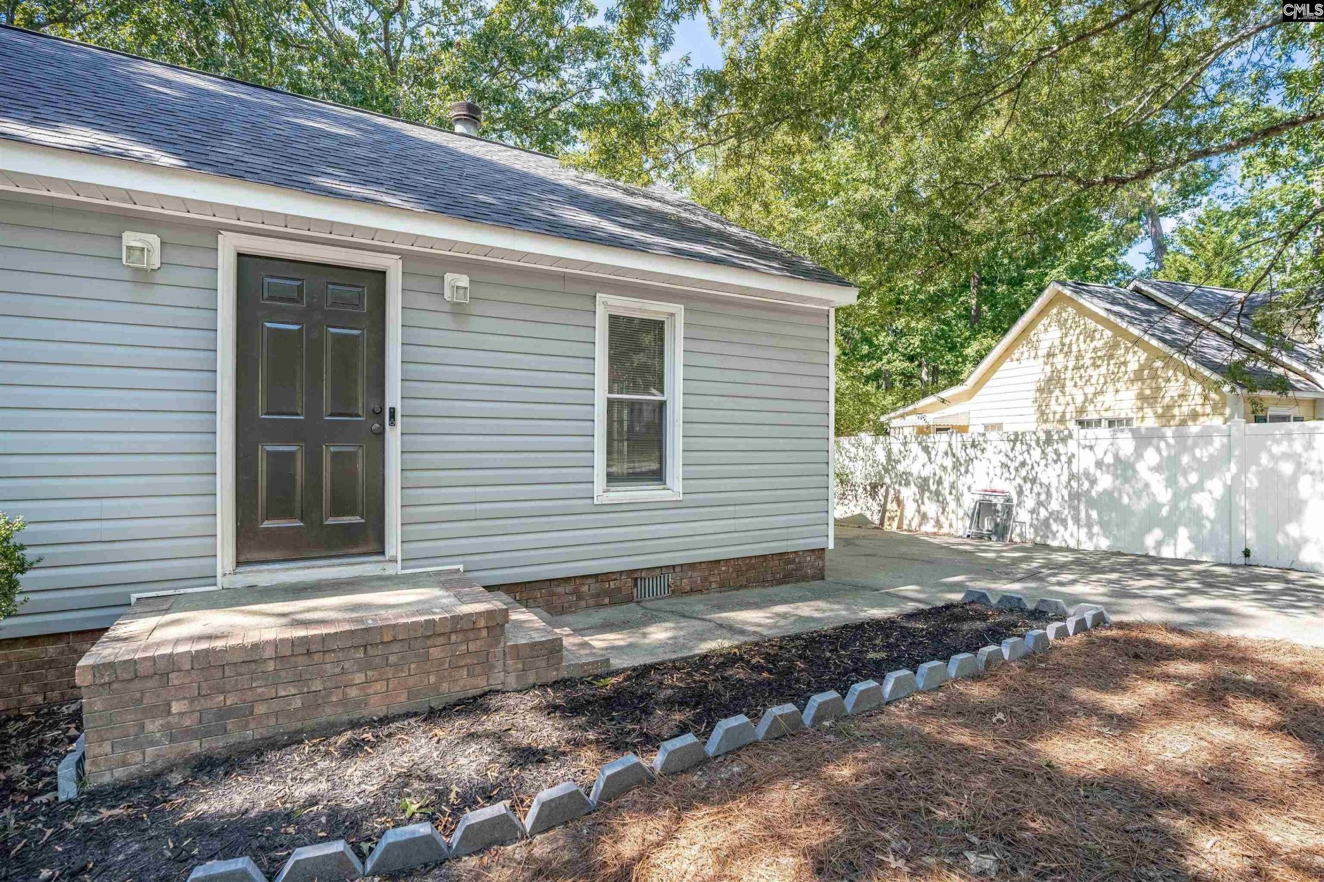 204 River Song Road Photo 5