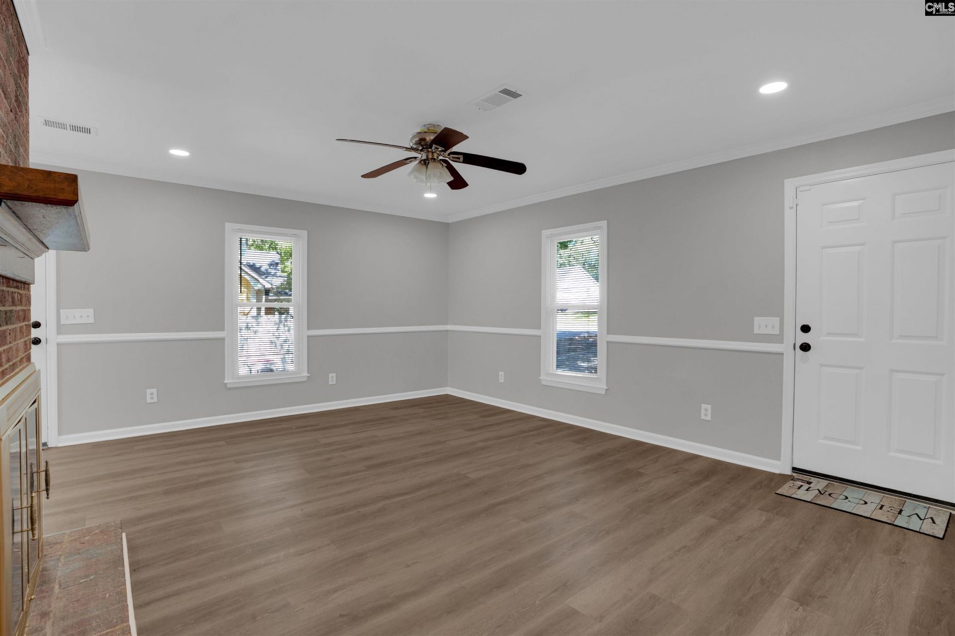 204 River Song Road Photo 7