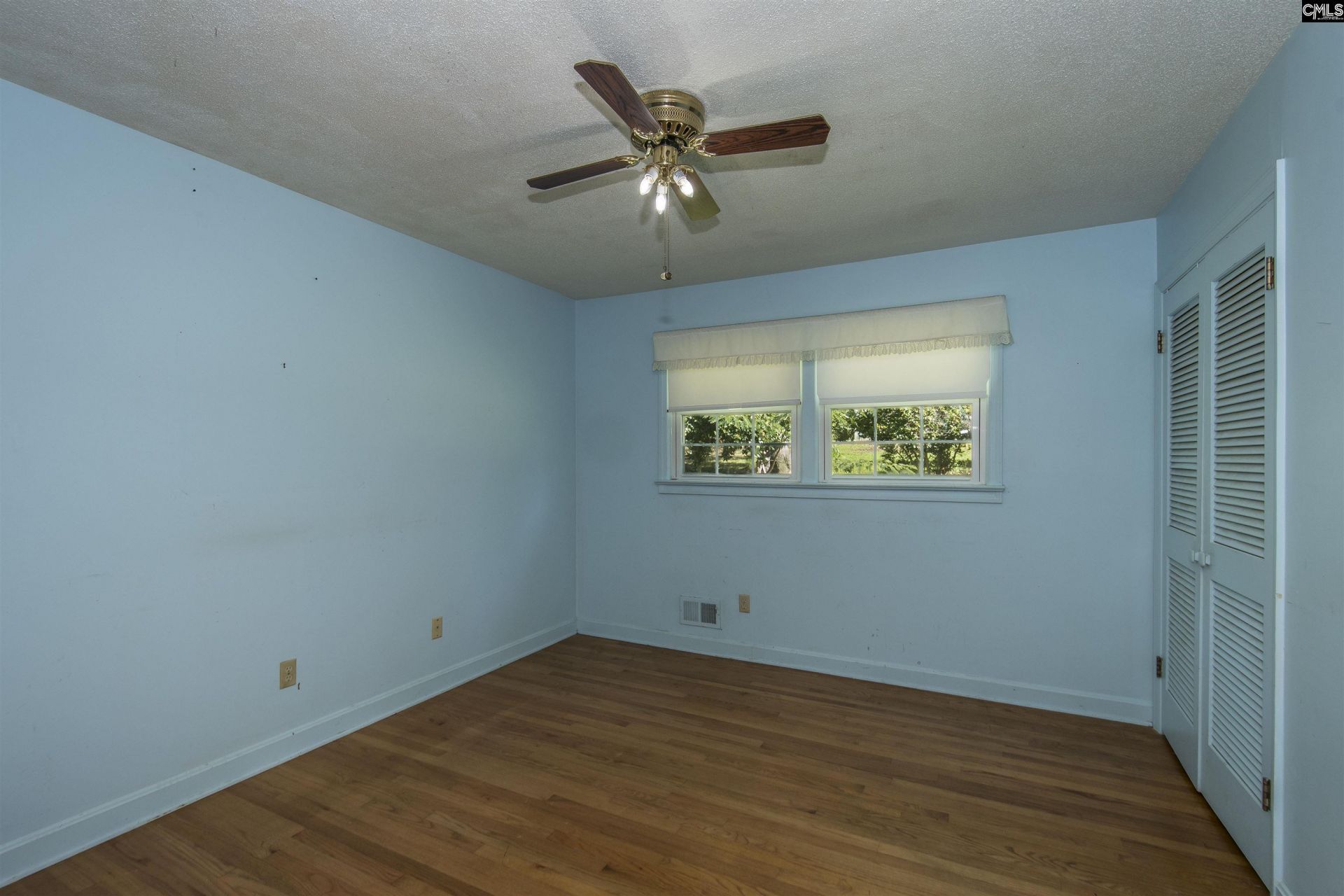 261 White Falls Drive  Photo 17