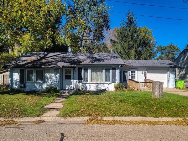 412 WISCONSIN STREET, Waupaca, WI 54981