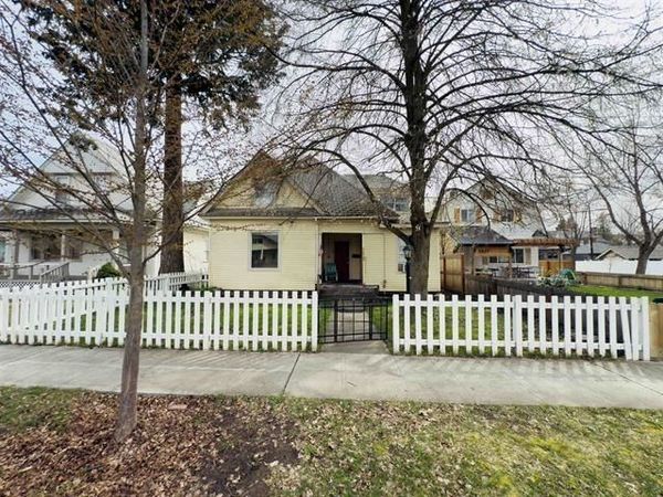 2823 W Sharp Ave, Spokane, WA 99201