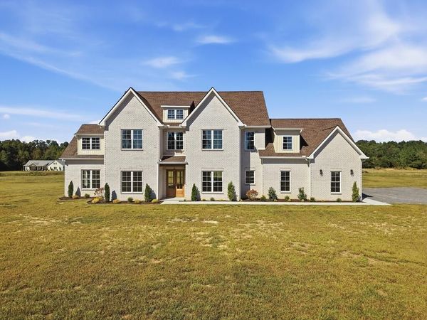 559 Heather Heights, Bradyville, TN 37026