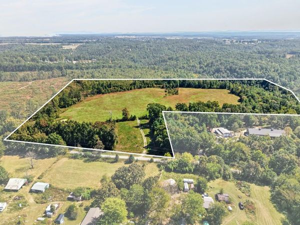 32 Swift Acres Farm Ln, Crossville, TN 38571