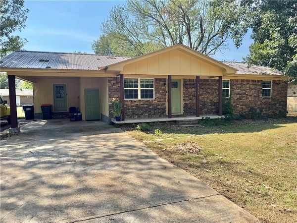 3616 E 4th Street , Russellville, AR 72802