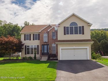 13 Chrissy Lane, Sugarloaf, PA 18249