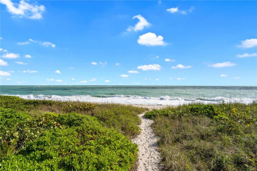 1180 Reef Road, Unit A26, Vero Beach, FL 32963 Photo
