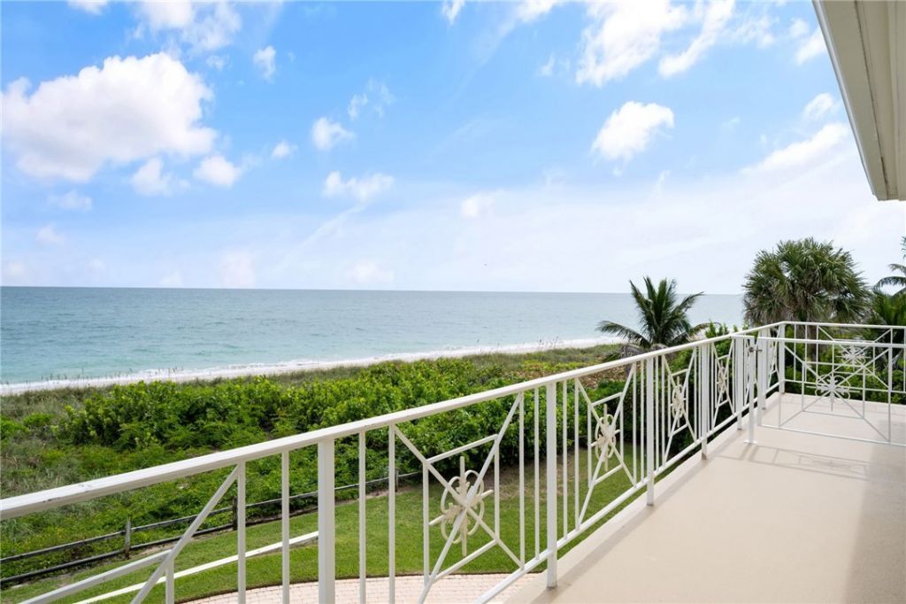 1180 Reef Road, Unit A26, Vero Beach, FL 32963 Photo