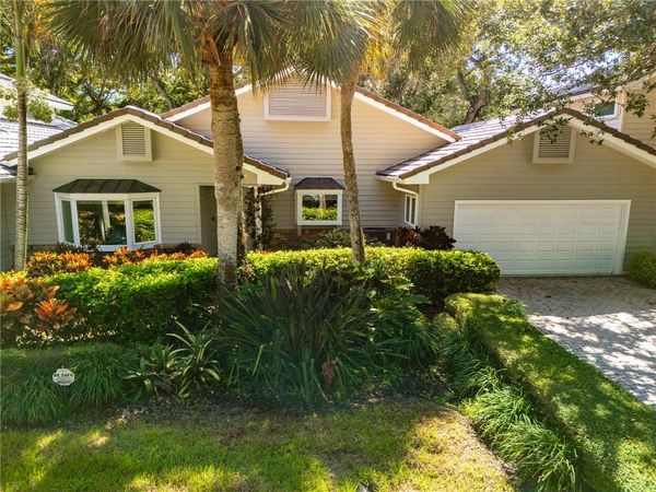111 Peppertree Drive, Unit 19, Indian River Shores, FL 32963