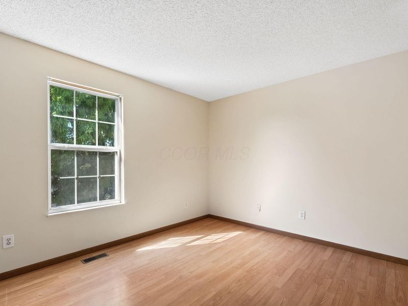 187 Malloy Lane, Unit 26B, Blacklick, OH 43004 Photo 16