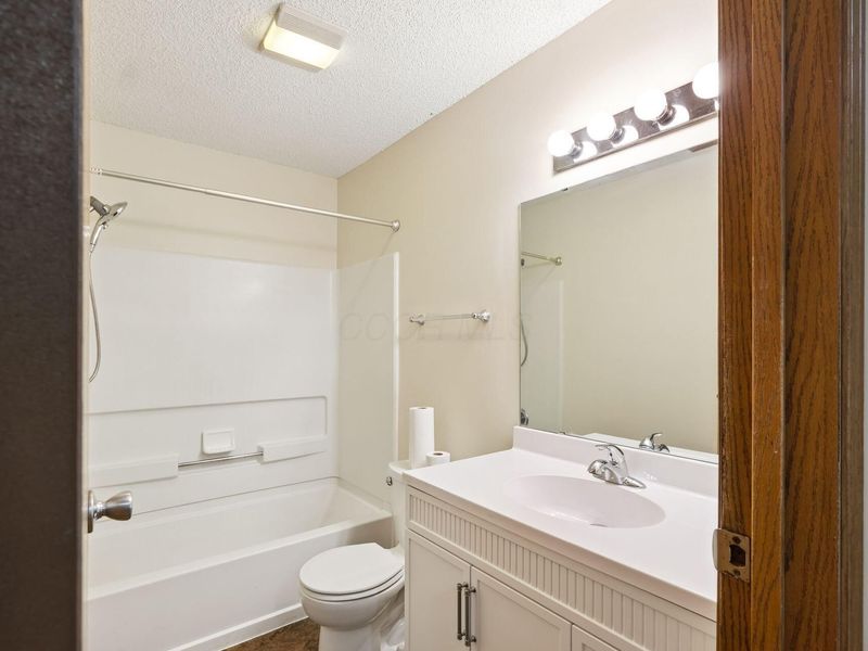187 Malloy Lane, Unit 26B, Blacklick, OH 43004 Photo 20