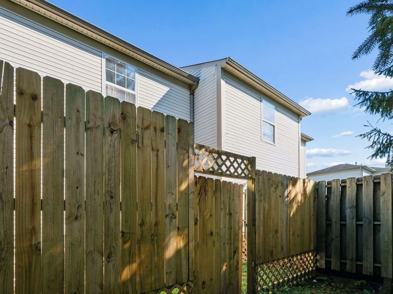 187 Malloy Lane, Unit 26B, Blacklick, OH 43004 Photo 28
