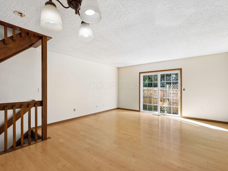 187 Malloy Lane, Unit 26B, Blacklick, OH 43004 Photo 6