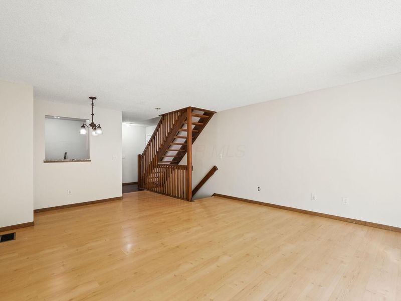 187 Malloy Lane, Unit 26B, Blacklick, OH 43004 Photo 9