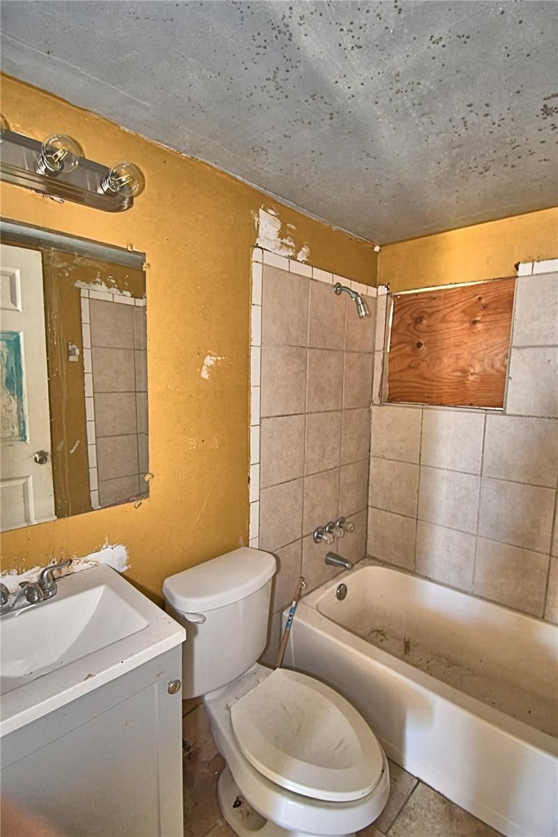908 S Delaney Avenue , Avon Park, FL 33825 Photo