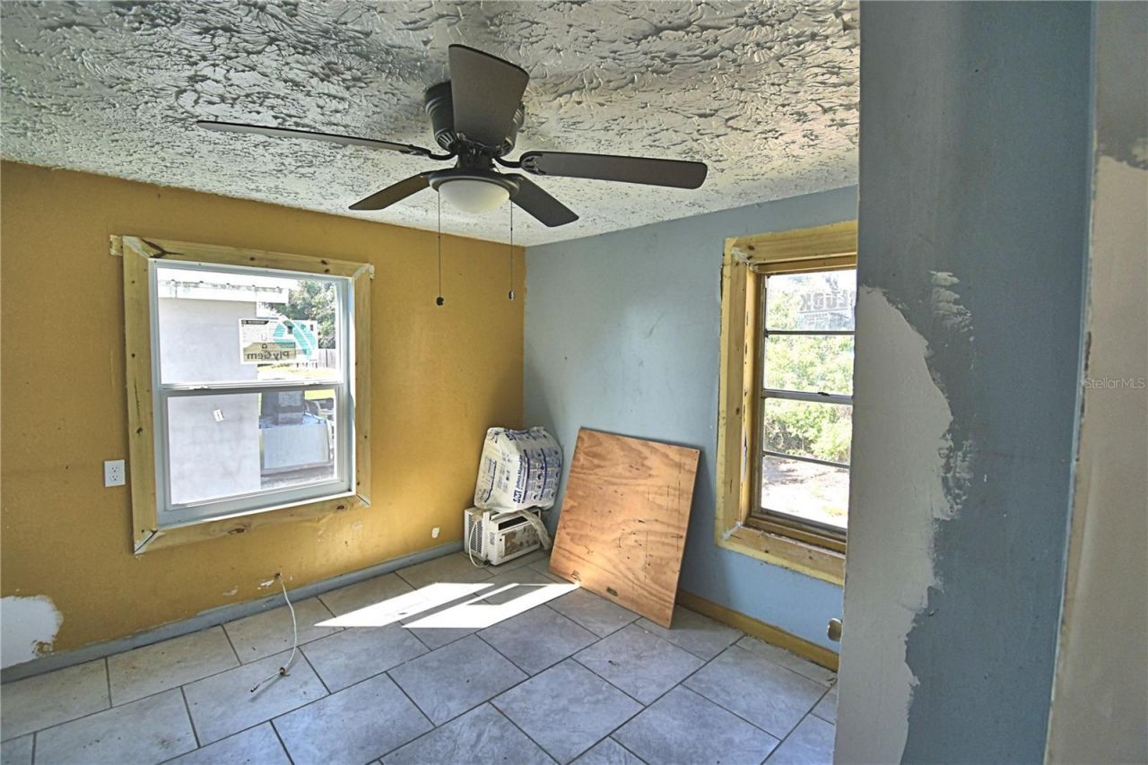 908 S Delaney Avenue , Avon Park, FL 33825 Photo