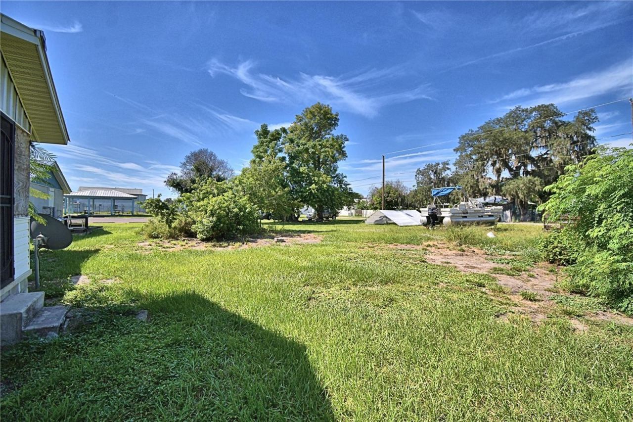 908 S Delaney Avenue , Avon Park, FL 33825 Photo