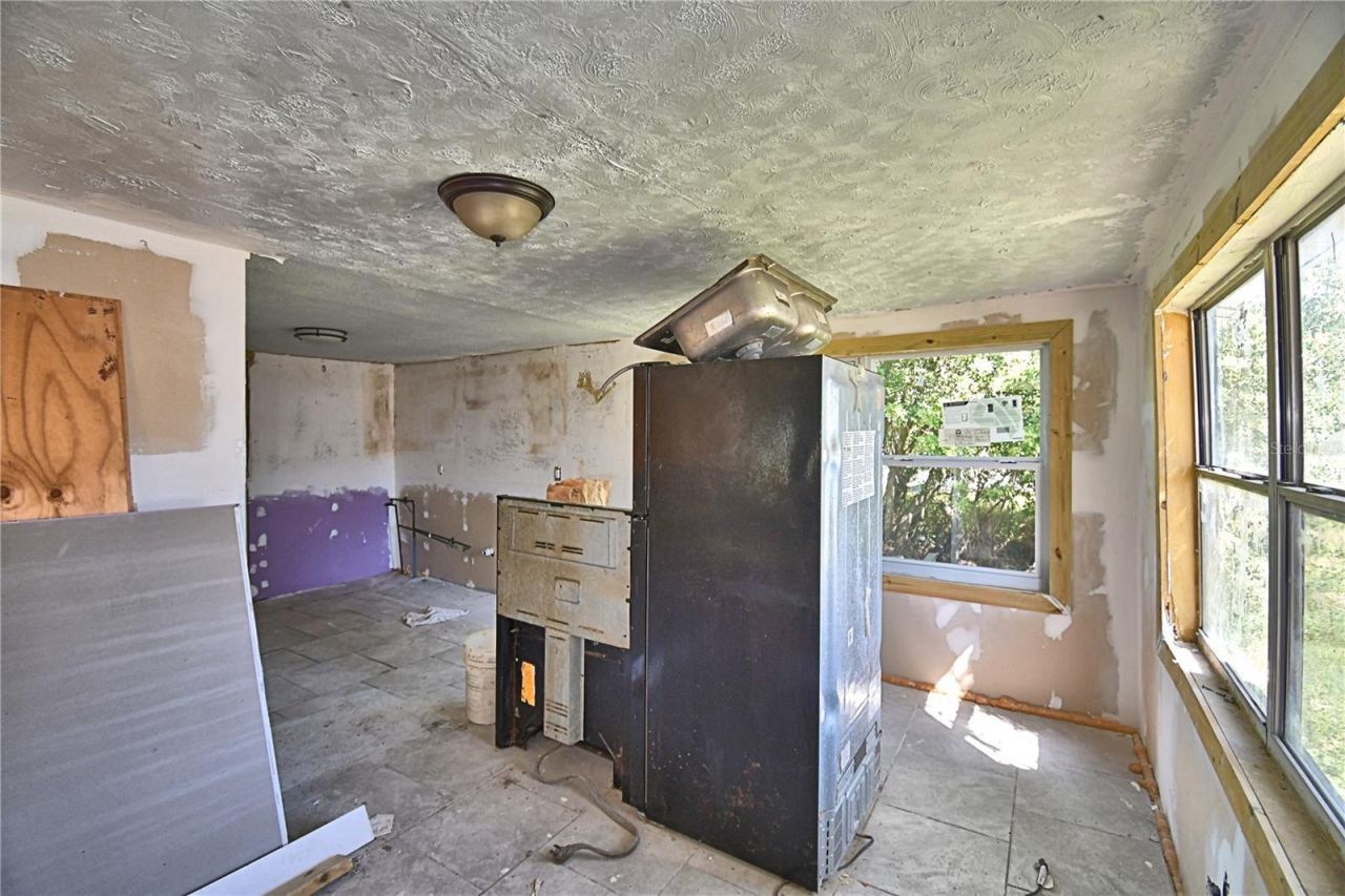 908 S Delaney Avenue , Avon Park, FL 33825 Photo