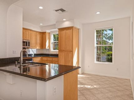 11013 International Dr, Rancho Cordova, CA 95670 Photo