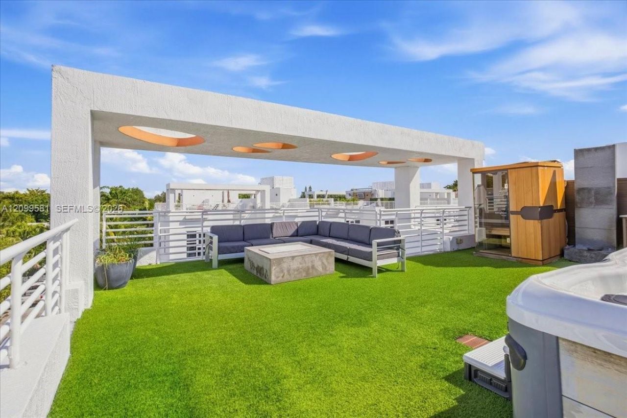 455 NE 39th St, Unit 202, Miami, FL 33137 Photo