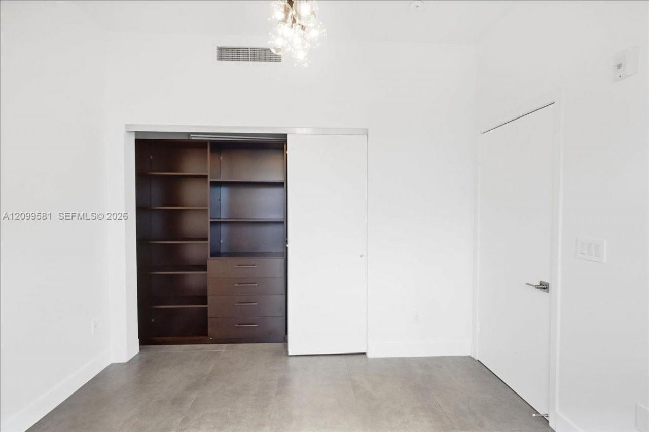 455 NE 39th St, Unit 202, Miami, FL 33137 Photo