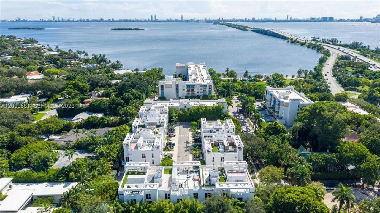 455 NE 39th St, Unit 202, Miami, FL 33137 Photo