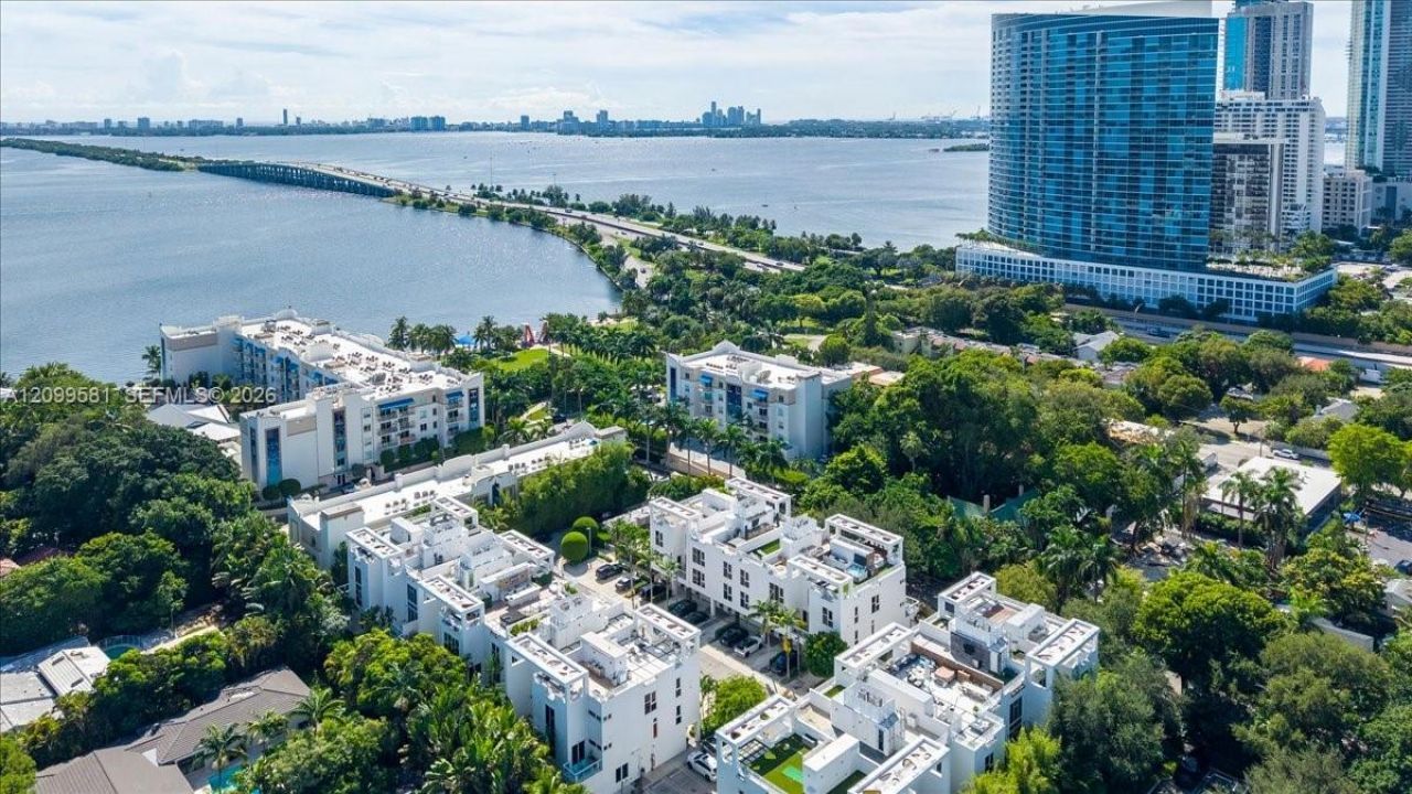 455 NE 39th St, Unit 202, Miami, FL 33137 Photo