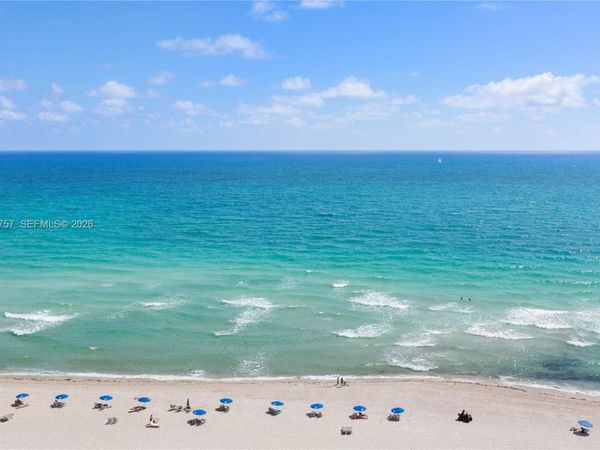 5555 Collins Ave , Unit 17J, Miami Beach, FL 33140