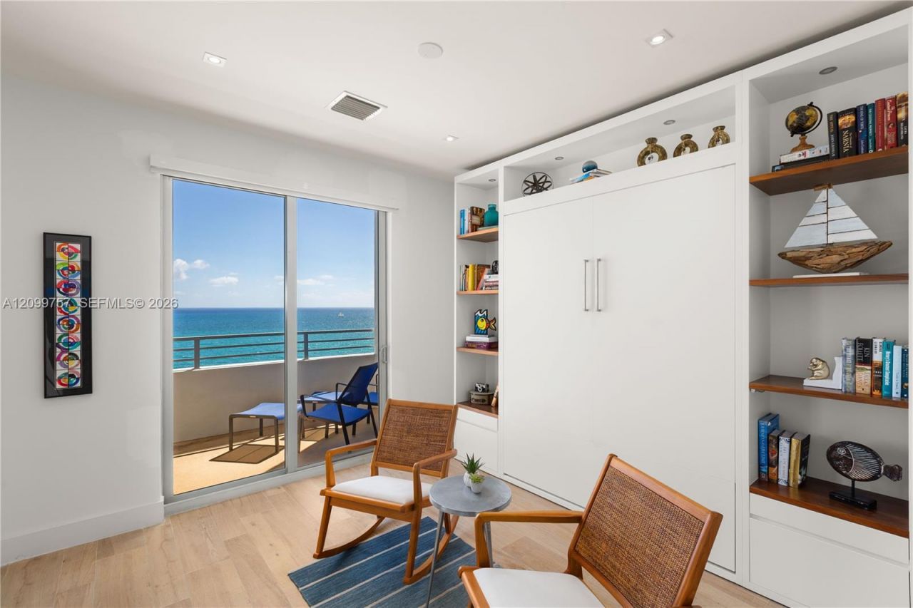 5555 Collins Ave , Unit 17J, Miami Beach, FL 33140 Photo