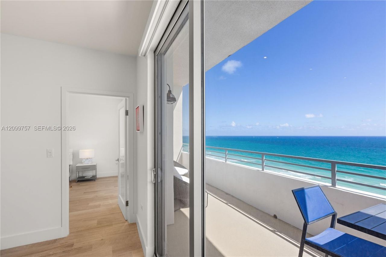 5555 Collins Ave , Unit 17J, Miami Beach, FL 33140 Photo