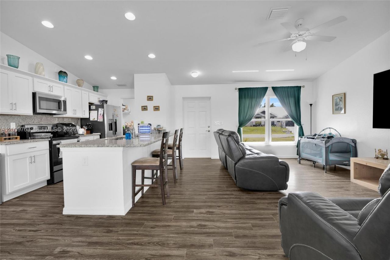 1046 Saturn Ct , Pineland, FL 33945 Photo