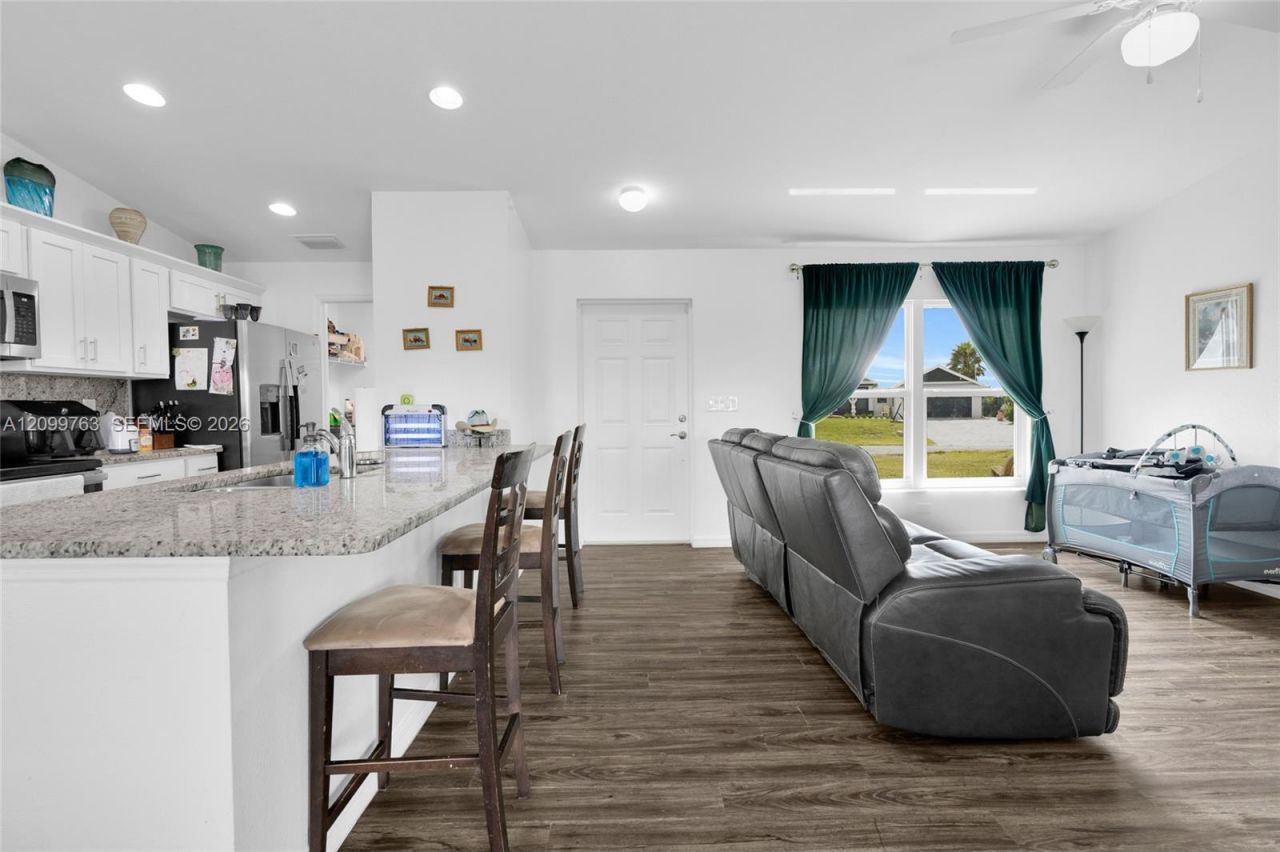 1046 Saturn Ct , Pineland, FL 33945 Photo