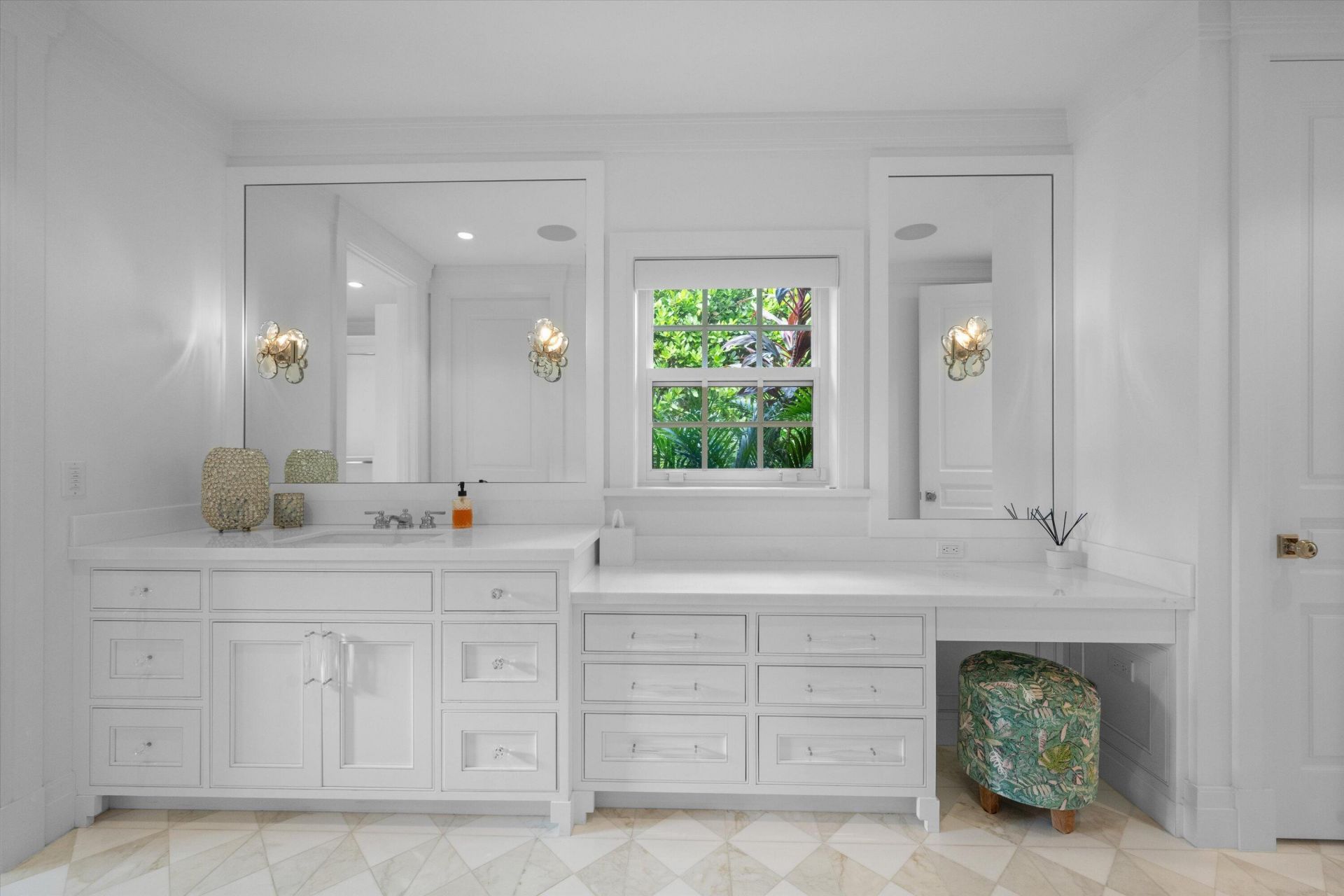 209 Sandpiper Drive, Palm Beach, FL 33480 Photo