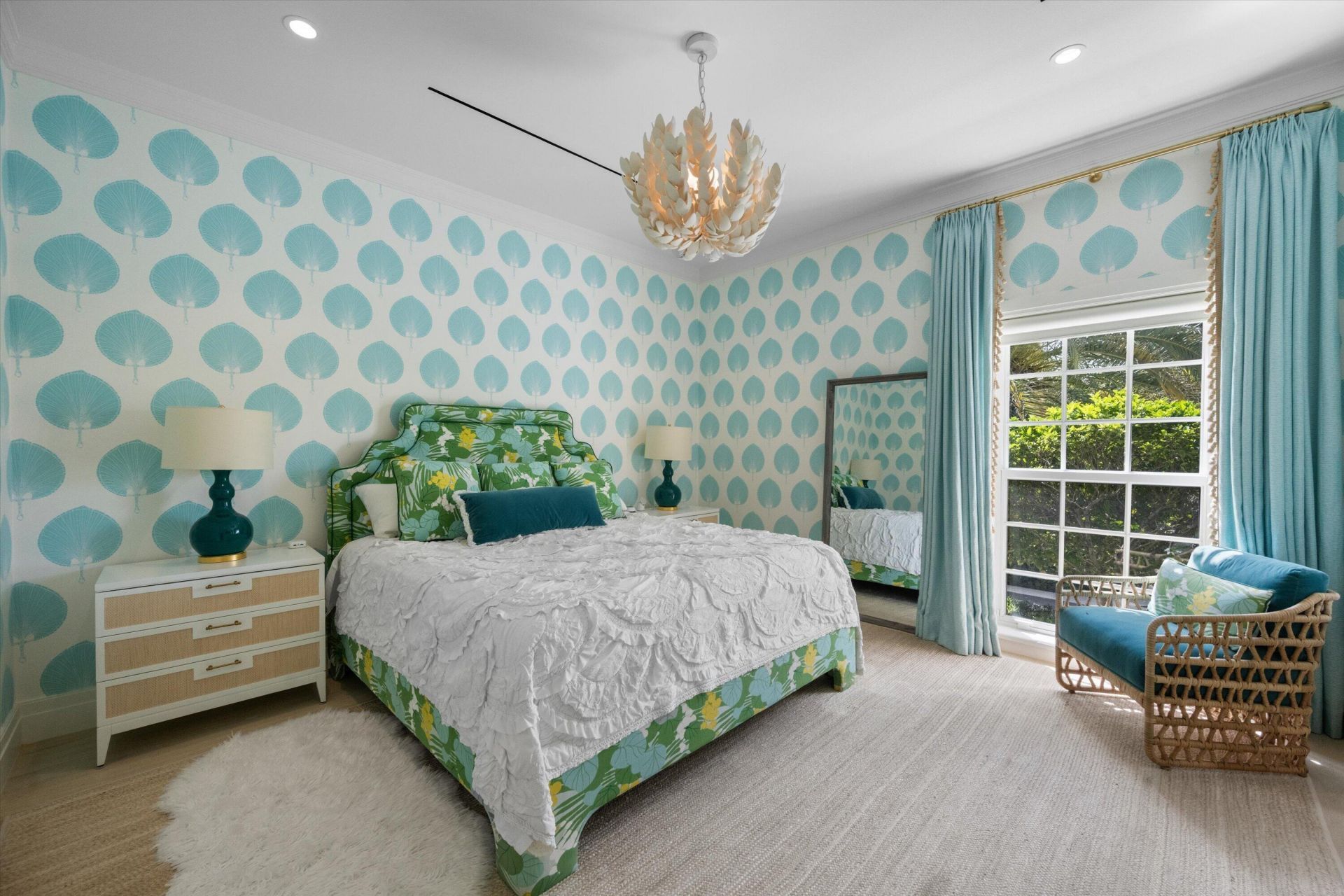 209 Sandpiper Drive, Palm Beach, FL 33480 Photo