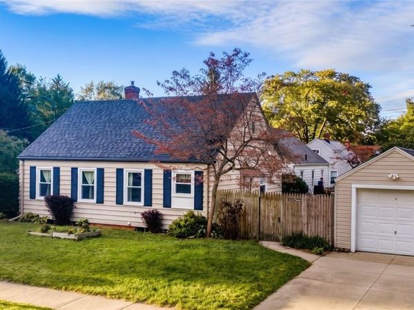 193 S Hawkins Avenue , Akron, OH 44313
