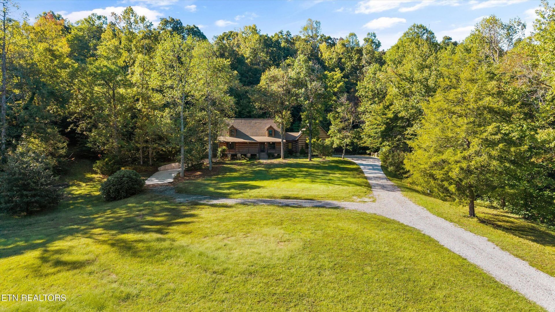 144 Center Valley Rd, Clinton, TN 37716 Main Photo