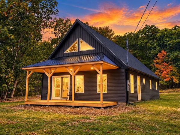 21 Betts Road , Orrington, ME 04474