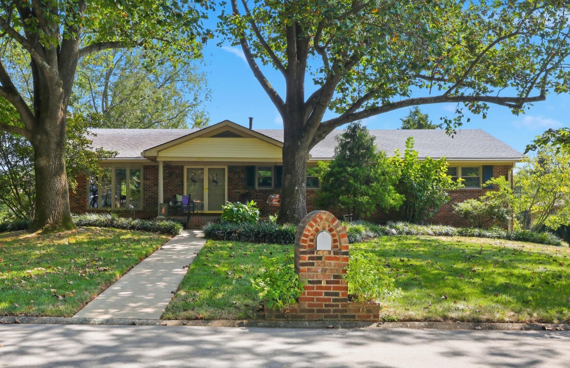 660 Shasta Circle, Lexington, KY 40503 Main Photo