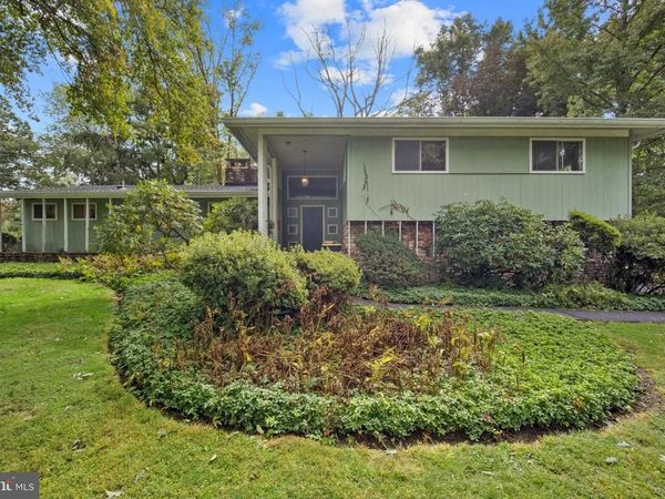 1911 WOODLAND DRIVE , YARDLEY, PA 19067